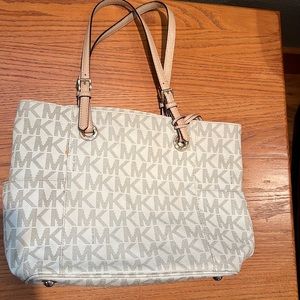 Michael Kors tote